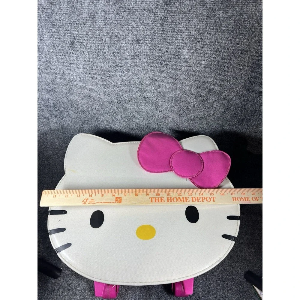 Hello Kitty‎ Face Rolling Vinyl Travel Bag 18x14.5 by Sanrio ***Rare Find ***